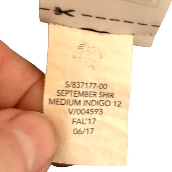 Gap Chambray BoHo  Pleated Light Blue Denim Top M (A-143) - Picture 6 of 8